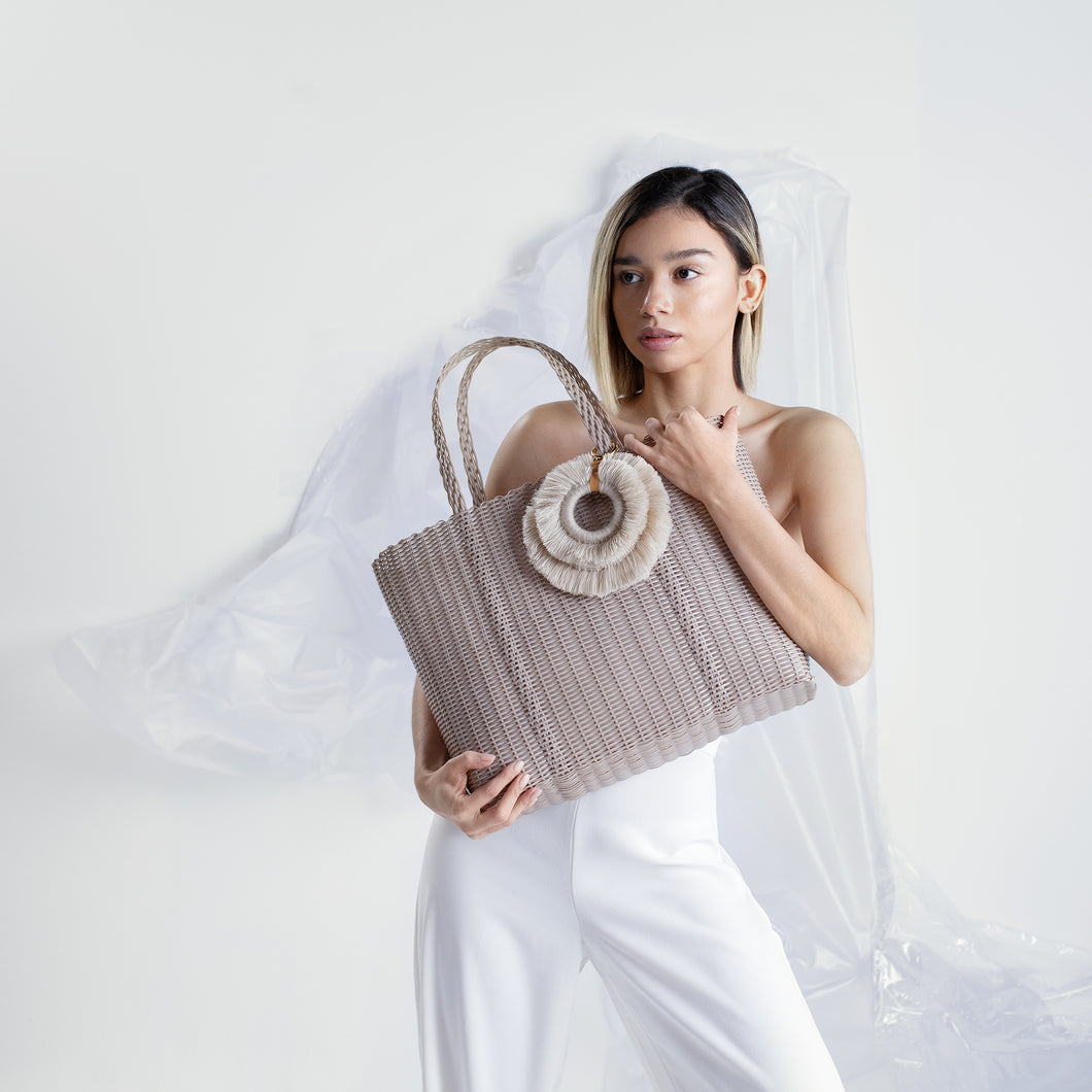 AURA MEDIUM TOTE TAUPE / NATURAL