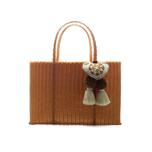 Load image into Gallery viewer, OTOMI TOTE BASKET